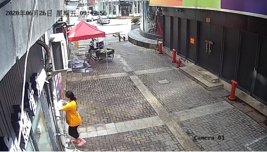 亚洲播报一姐 上海一24岁女子酒店产女，10分钟后亲手掐死并抛尸：不想生活被打扰