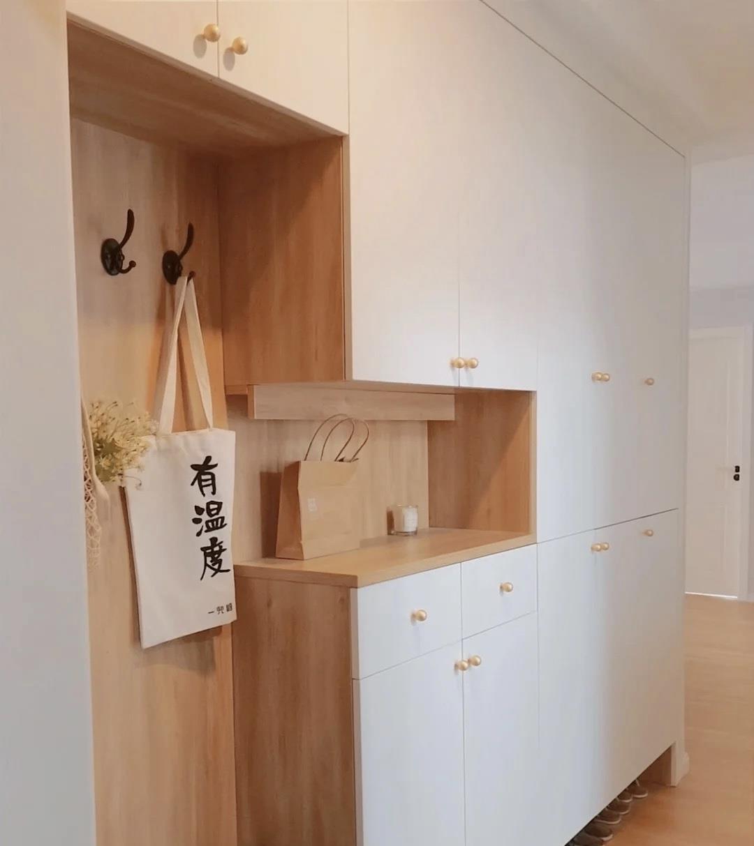 看到她家装修后,我确定:“穷装”也能装出温暖而治愈人心的家