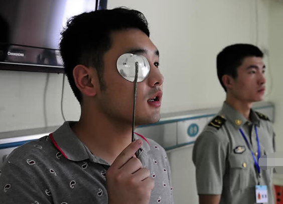 安妈育儿日|2021年军校高考招录“遇冷”，降分也没招满，考生：实力不允许