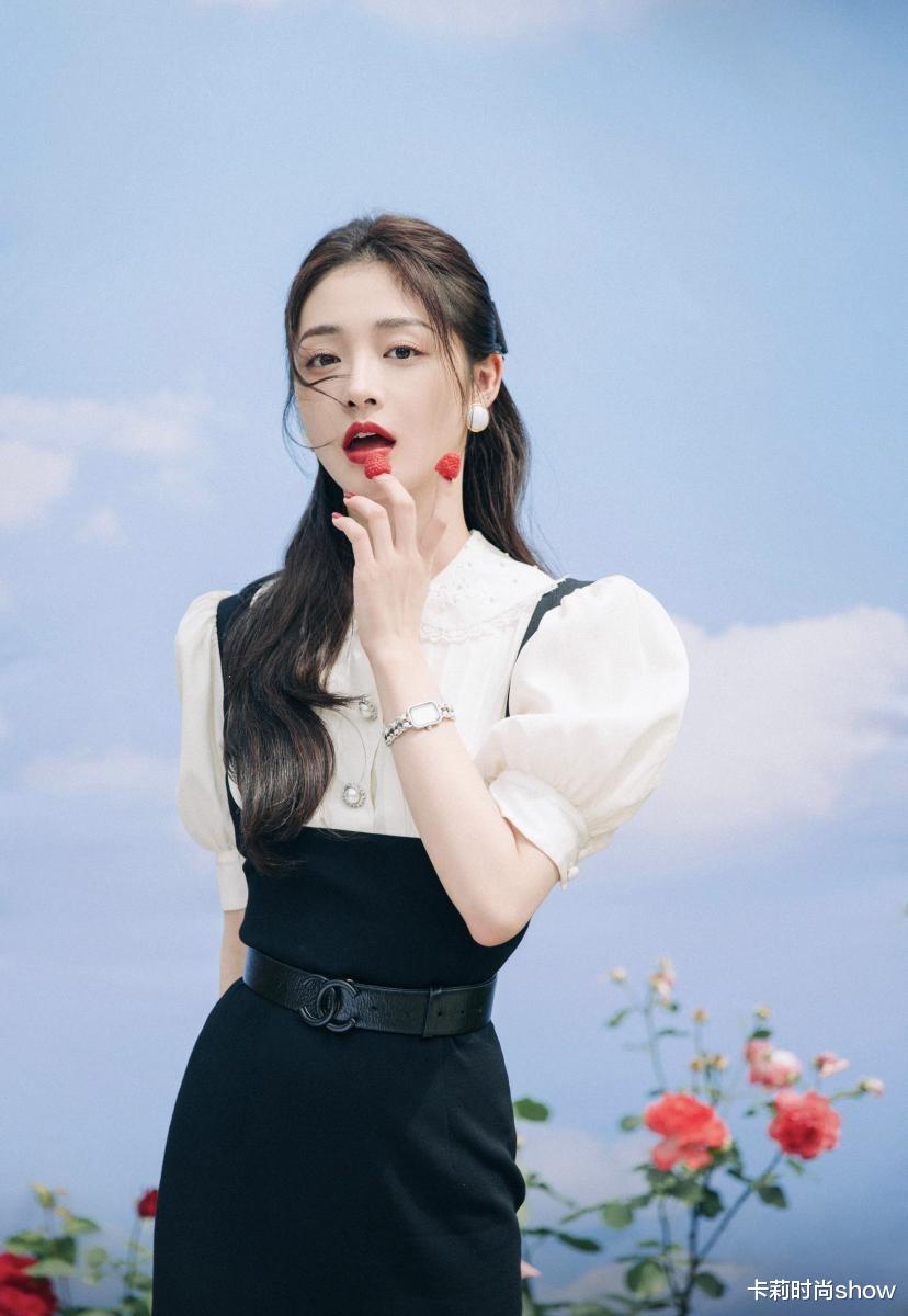 卡莉时尚show|吴宣仪造型总被吐槽土？干脆穿套装就好了，够洋气还不用费心搭配