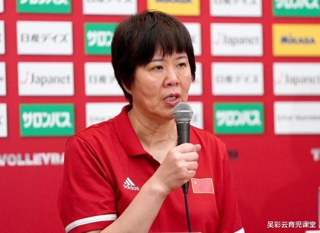 女排|女排天才毁约赴美深造，郎平镜头前哽咽声明，宣布她被永久除名