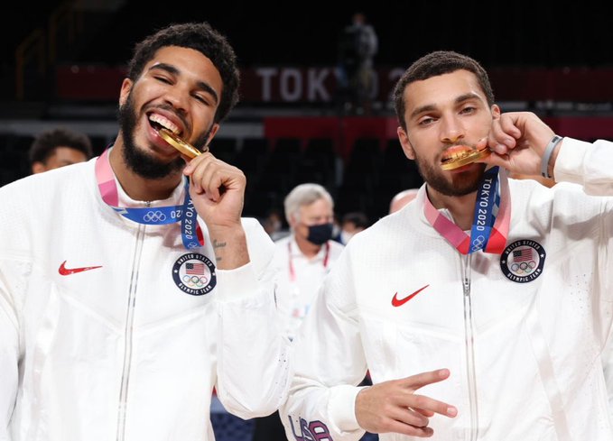 灰熊队 再见湖人!再见灰熊!3换1交易完成后,42+17中锋宣布离开NBA