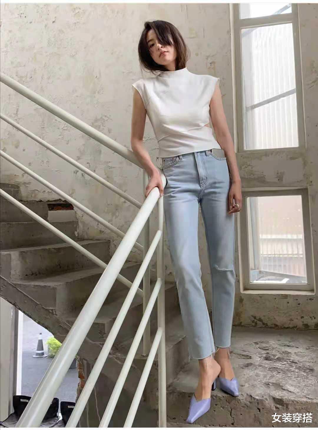 女装穿搭|牛仔裤搭配什么样的上衣和鞋子