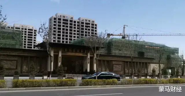房价|三年拿下两次“地王”,中实地产是不是地价和房价虚高的罪魁祸首