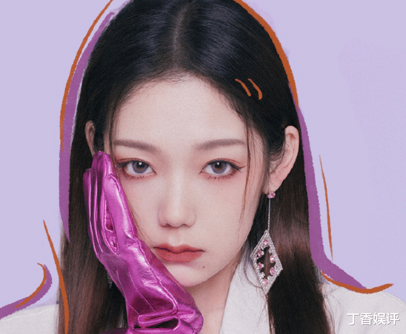 王鸥|硬糖少女新歌单人海报公布！全员甜酷风造型，张艺凡让人移不开眼