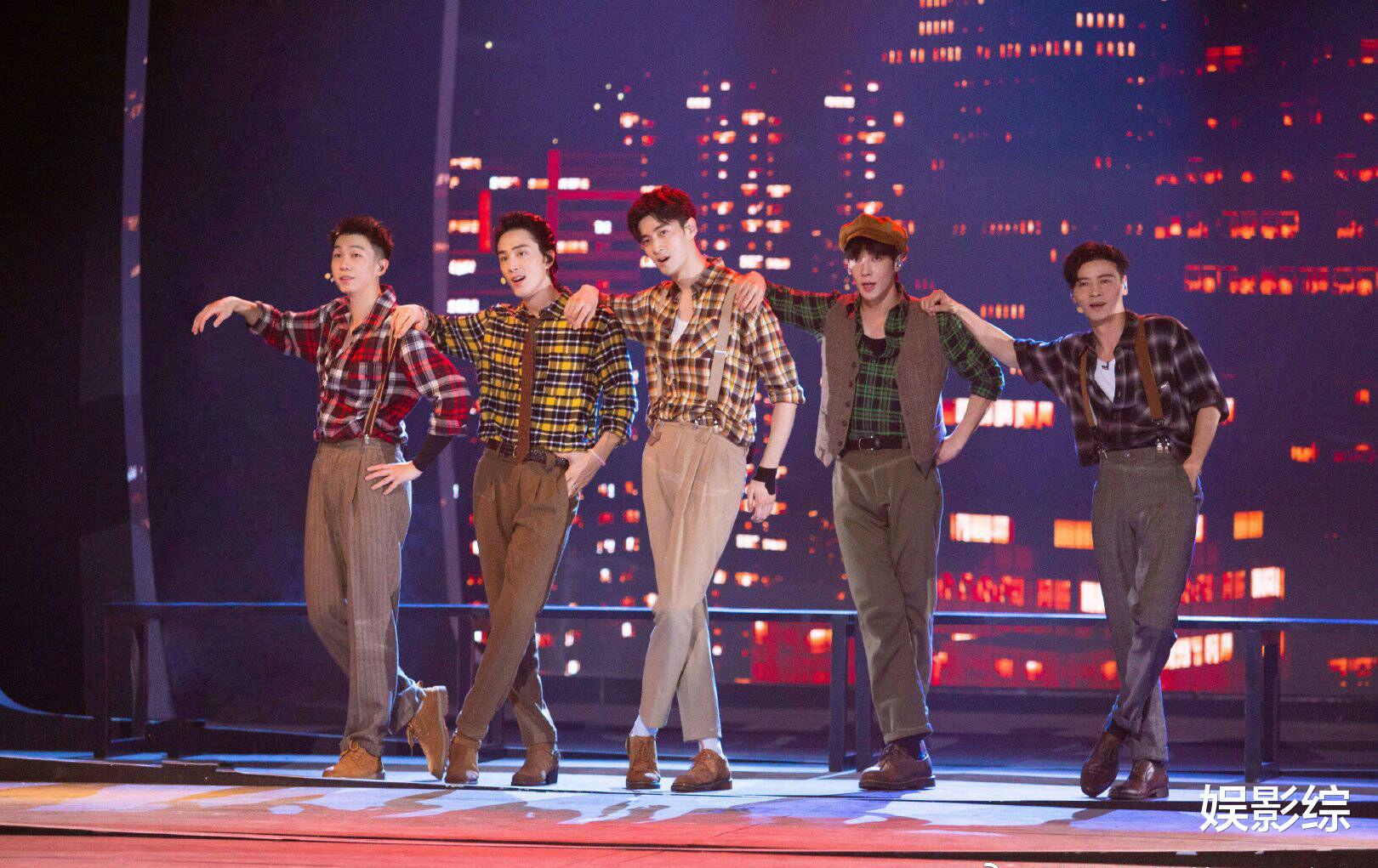 孙兴|《披荆斩棘的哥哥》三公又淘汰二人，欧阳靖还在，林志炫再被吐槽