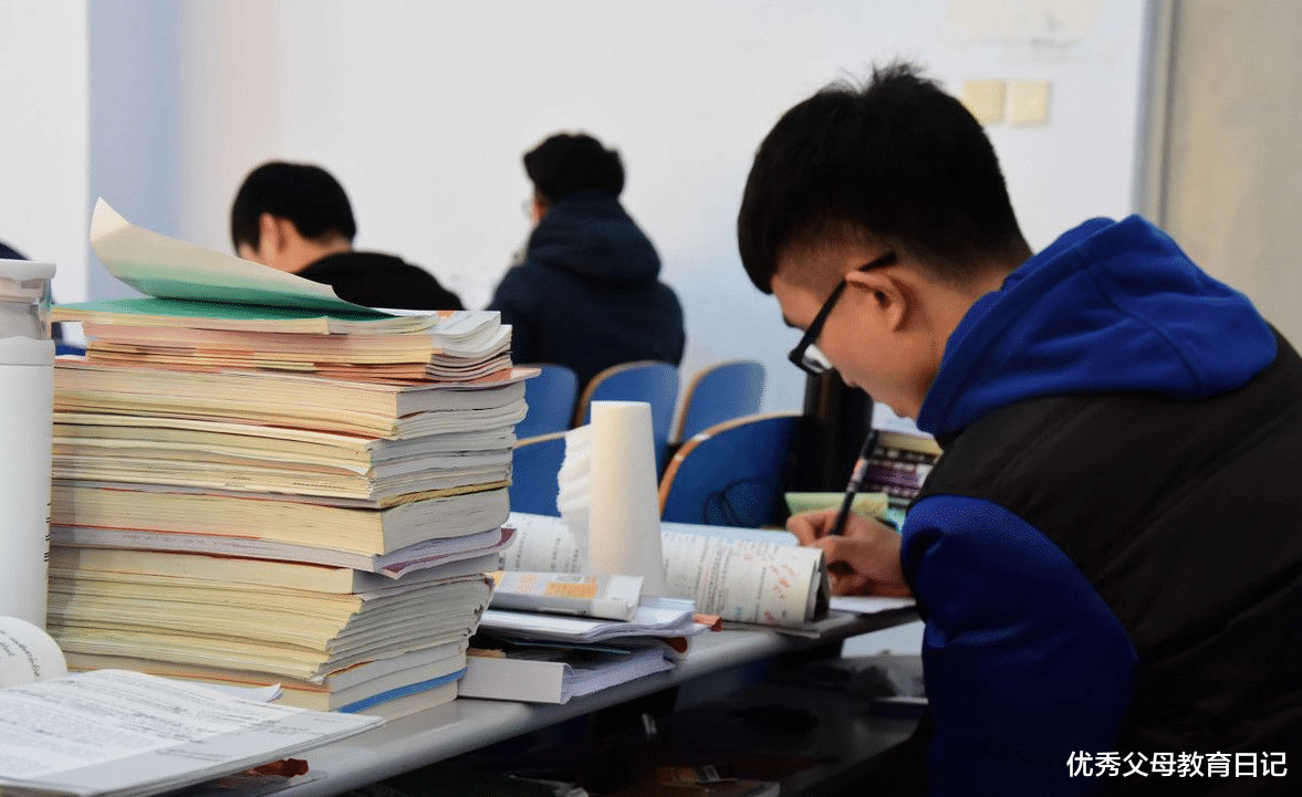考研|“新型啃老”兴起，学生披着“勤奋”的外衣，家长误以为很努力