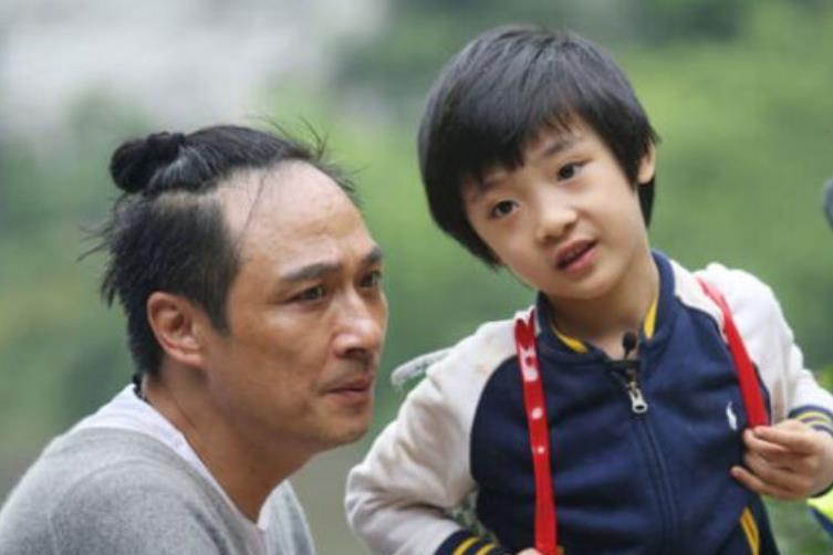 刘诗诗|吴镇宇儿子罕晒正脸照，13岁长胡子显成熟，网友直言认不出