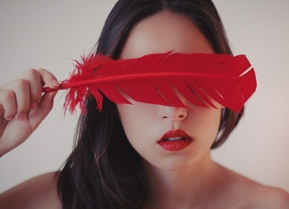 炎九|姐弟恋婚后女人崩溃，不想丈夫两次离家出走，最后连累自己一家人