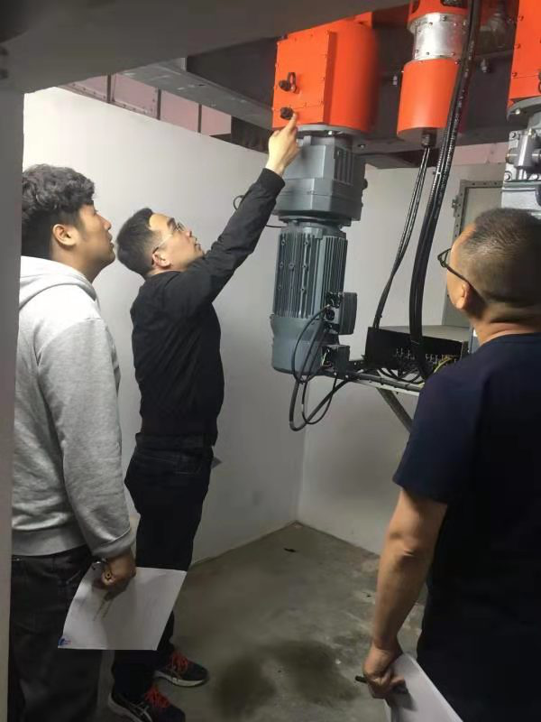 电霸 西北空管局技保中心配合完成新建榆林二次雷达现场验收工作