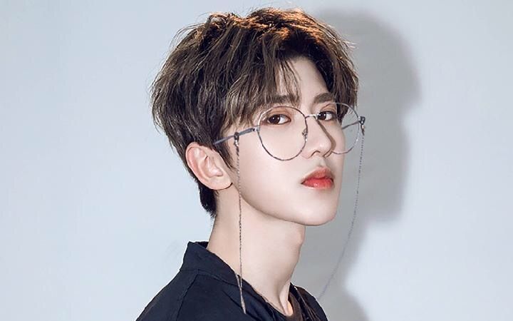 龚俊|小八卦：蔡徐坤、刘宇宁、龚俊、杨洋、彭冠英、杨幂、杉菜、董洁、张柏芝