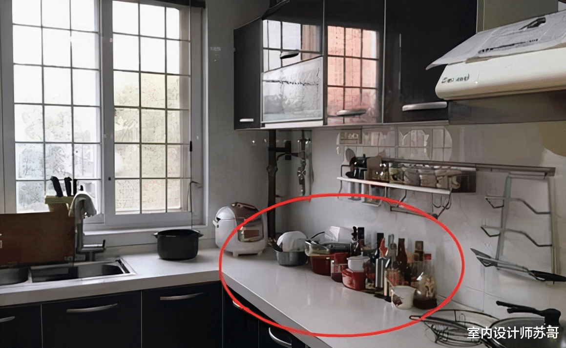 为什么日本厨房那么小，却永远不乱？答案全在这些不起眼的设计里