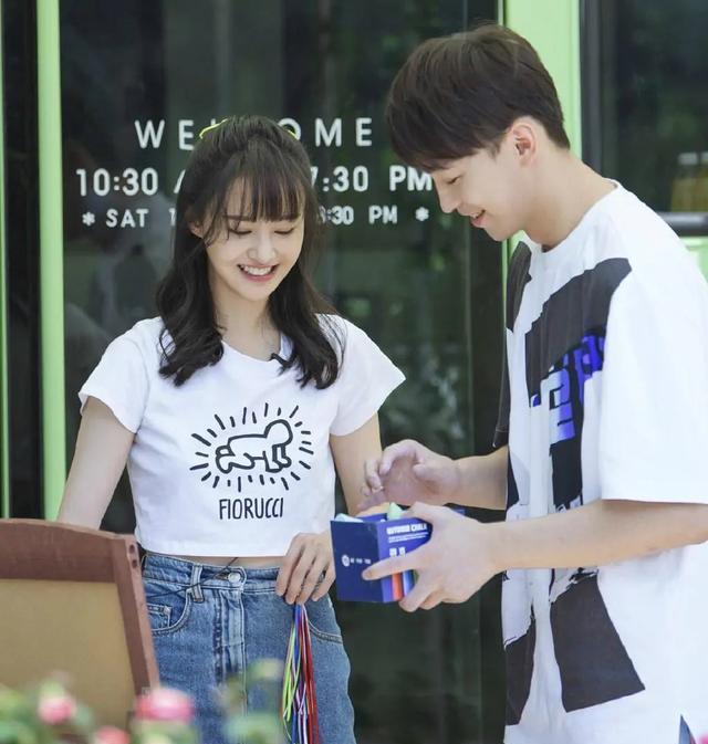 郑爽|新进展！知情人士透露郑爽已与孩子通视频，被叫妈妈后痛哭不止