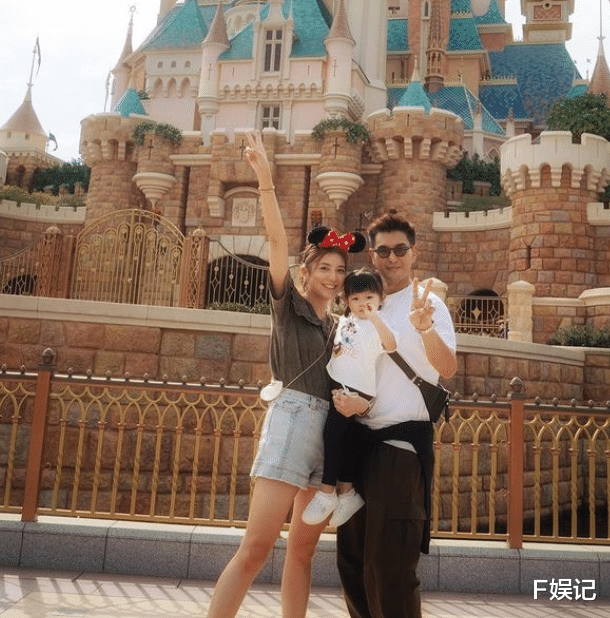 赵丽颖|陈凯琳单文柔一起带子女出去玩 两位小朋友玩得很开心