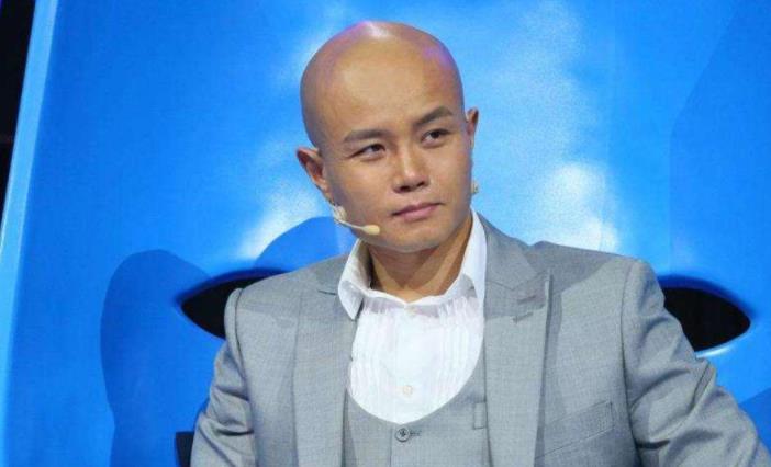 乐嘉|从金牌主持人到街头卖艺，再到出家为僧，乐嘉错在了哪里？