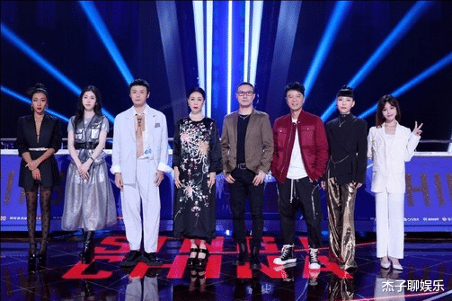 柳云龙|柳云龙19岁女儿参加好声音，6位导师为其转身！原创歌曲大有深意