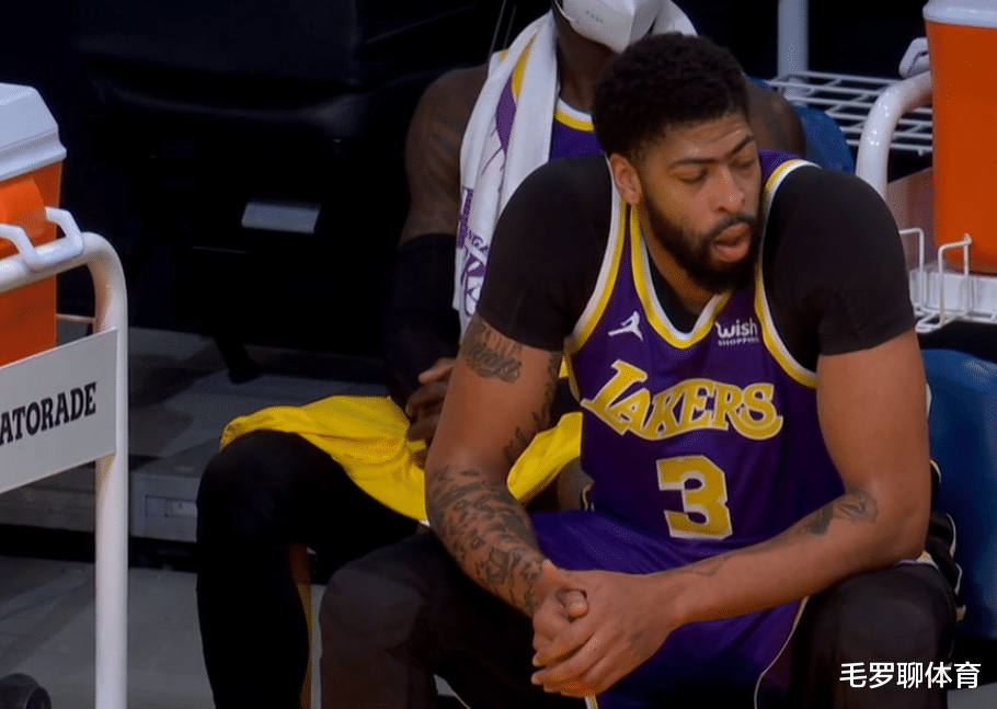 安东尼·戴维斯|湖人一节溃败15分！詹皇4中1确实太累了，全队三分8中1太罕见