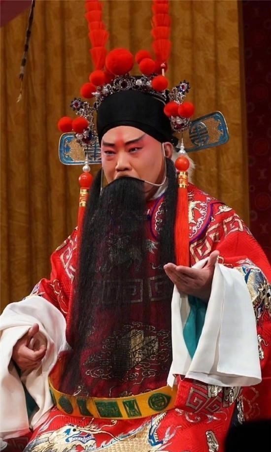 肖战|郭德纲和谭家第七代嫡传谭正岩一同“叫小番”，老郭给他留面子了