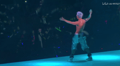 郭富城|郭富城自曝每晚200个卷腹，巧克力腹肌吊打小鲜肉！