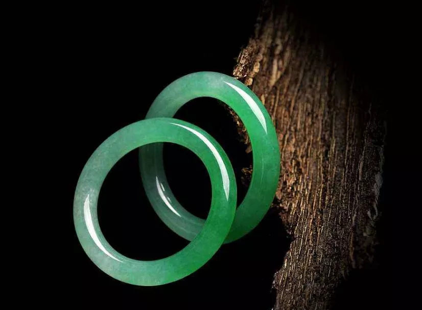 |看不懂翡翠的“绿”？五字标准超简单！