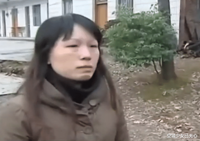 只因母亲不给女儿带孩子,5年内遭女儿20多次殴打,还被赶出家门