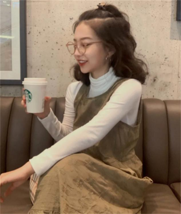 短发|2021年流行的四款短发！齐肩烫发复古甜美，这款是“猫系女友”感