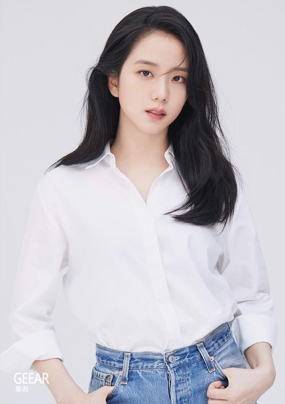 淡妆|Jisoo释出演员造型照,这个淡妆是颜值的考验!