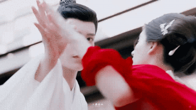 赵露思|“吻戏专业户”赵露思，连拍吻戏5小时，男主直接送去医院吸氧？