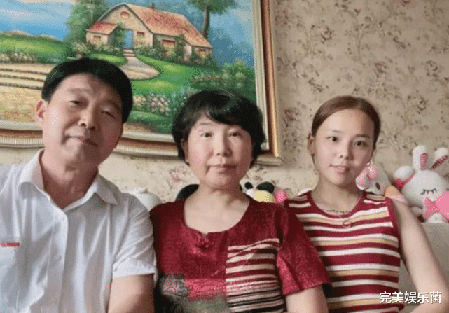 街拍|杜新枝大闹九江后，直播一脸得意畅谈战果，熊磊被利用而不自知