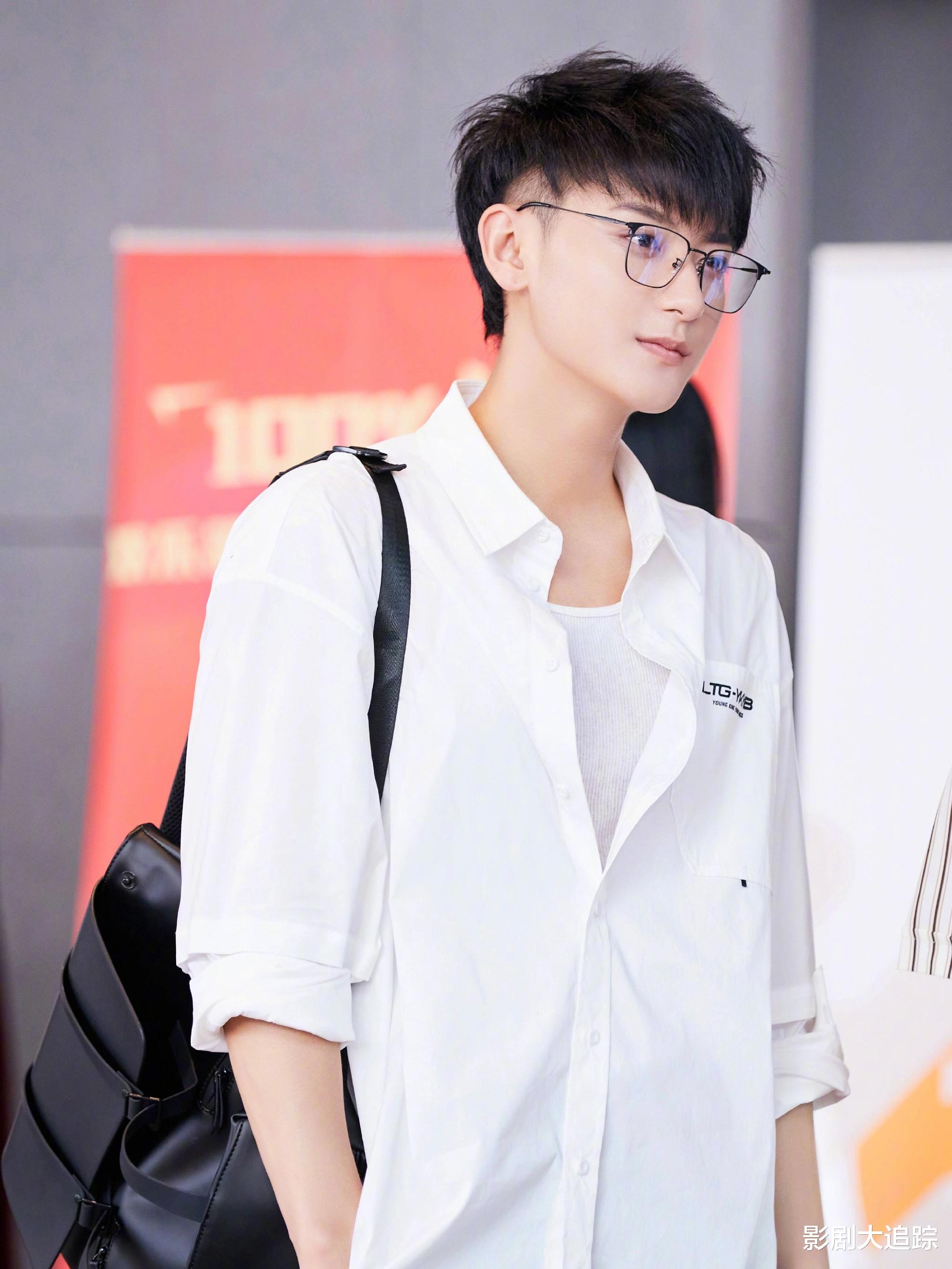 黄子韬|黄子韬当老板后首部新剧官宣，看到霸总人设，这是小说照进现实了？