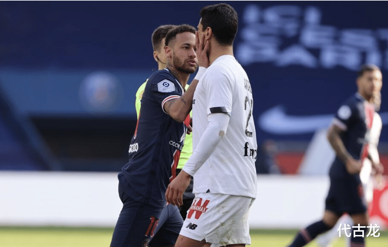 內(nèi)馬爾|內(nèi)馬爾失去信任，隊(duì)友質(zhì)疑他故意染紅避戰(zhàn)，參加撲克賽拿到第6名