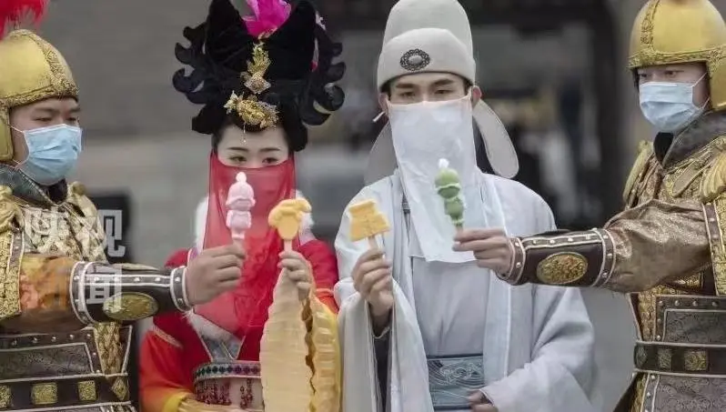 半岛晨报 你吃过三星堆“青铜面具”吗？网友：我吃过白娘子许仙、黄鹤楼…