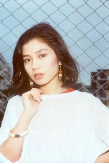 柏雪|人人都爱江玉燕，谁还记得小仙女柏雪？如今她怎么胖成这个样子了