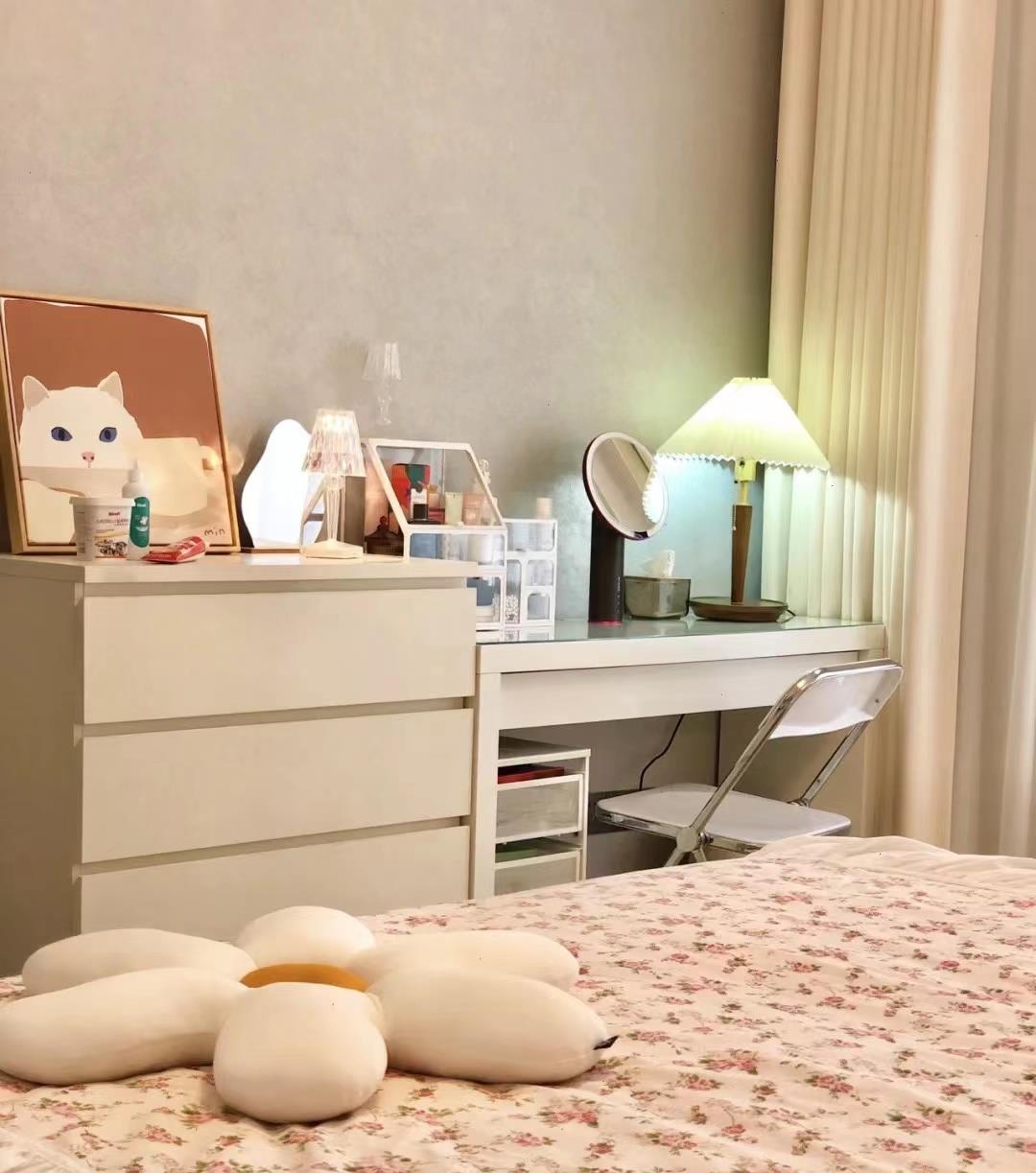 入户冲厕所太尴尬？设计师巧妙设计后，打造出完美玄关，太赞了