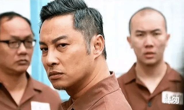 谭耀文|“逃狱宇宙”开启，“黄金绿叶”谭耀文，展示了什么叫优质网大