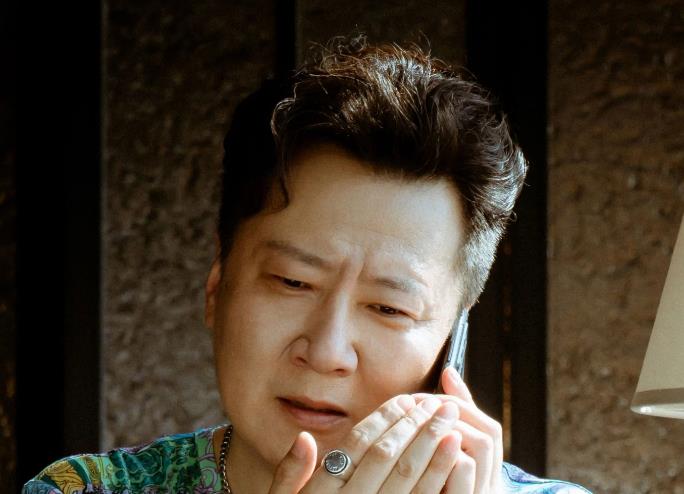 郭京飞|又一都市情感剧来袭，郭京飞谭卓二搭夫妻，后三大配角阵容引期待