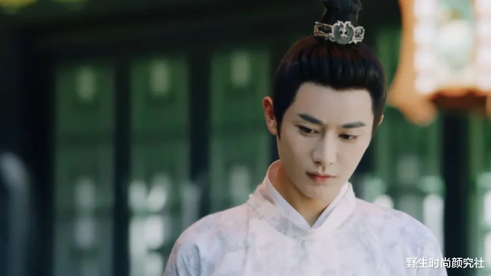 明星|建议男明星组团向他学学仪态吧