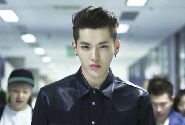 吴亦凡|吴亦凡最新爆料：网传已婚还有一个2岁的孩子，女方是清华才女