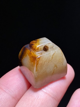 和田玉籽料|汉 和田玉籽料 玉方钮覆斗印