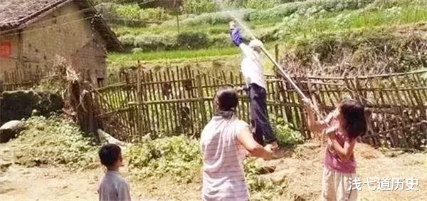 张柏芝|19岁“女超人”陆红兰嫁49岁大叔，21年生15娃，今成网红挣生活费