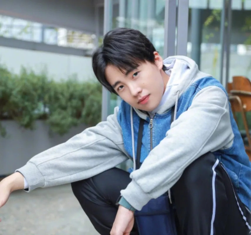 贾玲|八卦：黄晓明baby、郭麒麟张若昀、程潇演技、张逸杰耍大牌、贾玲