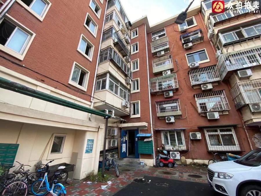 天津南开区, 一套315万的楼梯房, 降价95万都没人要, 流拍了!