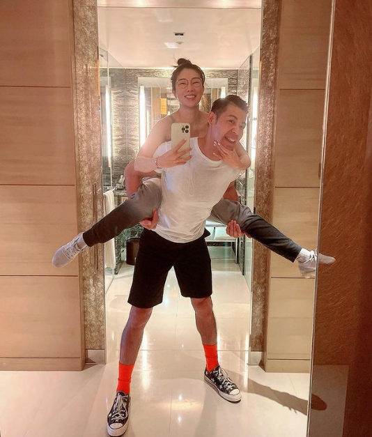 瘦腿运动|瘦身关键双手奉上!KIMIKO「超细沙漏腰+匀称酒杯腿」