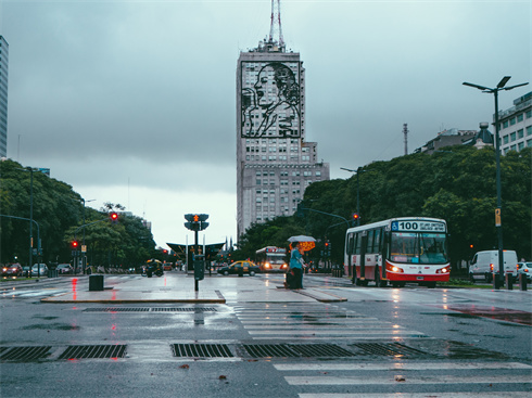 生肖|出世啥月份的人，命中有乾坤，30岁到，事业突飞猛进