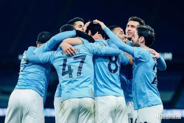 英超|3-1！12連勝！英超4冠王踢瘋了，28年神跡誕生，第5個冠軍穩了