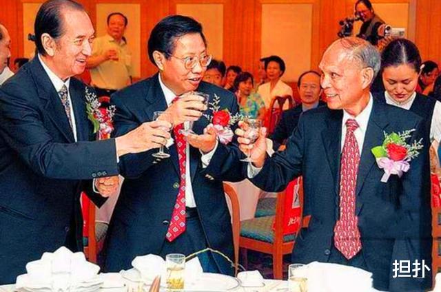 霍英东|长津湖票房破34亿，电影还有故事没讲，就是这个香港富豪在后面的付出