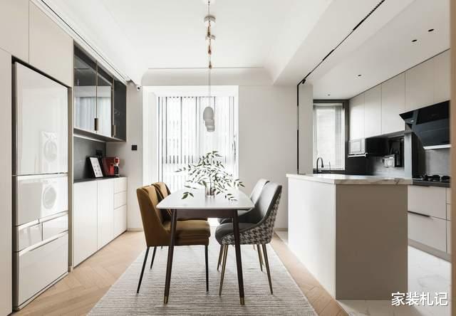 |127㎡两居室,现代简约风装修,南北通透住着比大平层还舒服