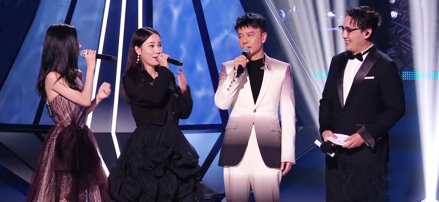 情话屋 好声音决赛槽点满满：华少嘴瓢，投票器出问题，学员演唱车祸不断