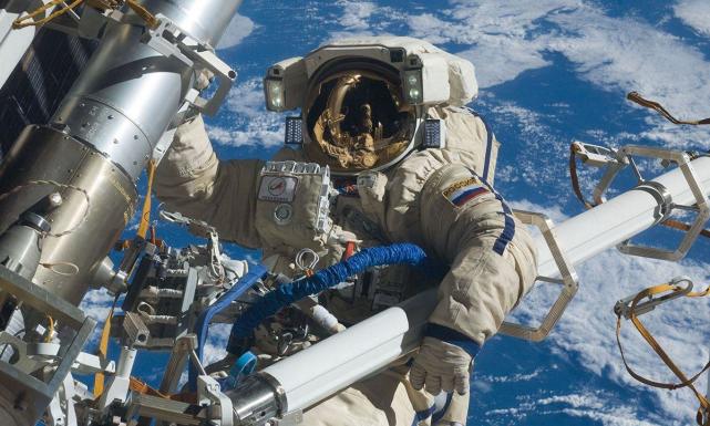 国际空间站 国际空间站险些失控，7名宇航员数次失联，给中国敲响警钟！