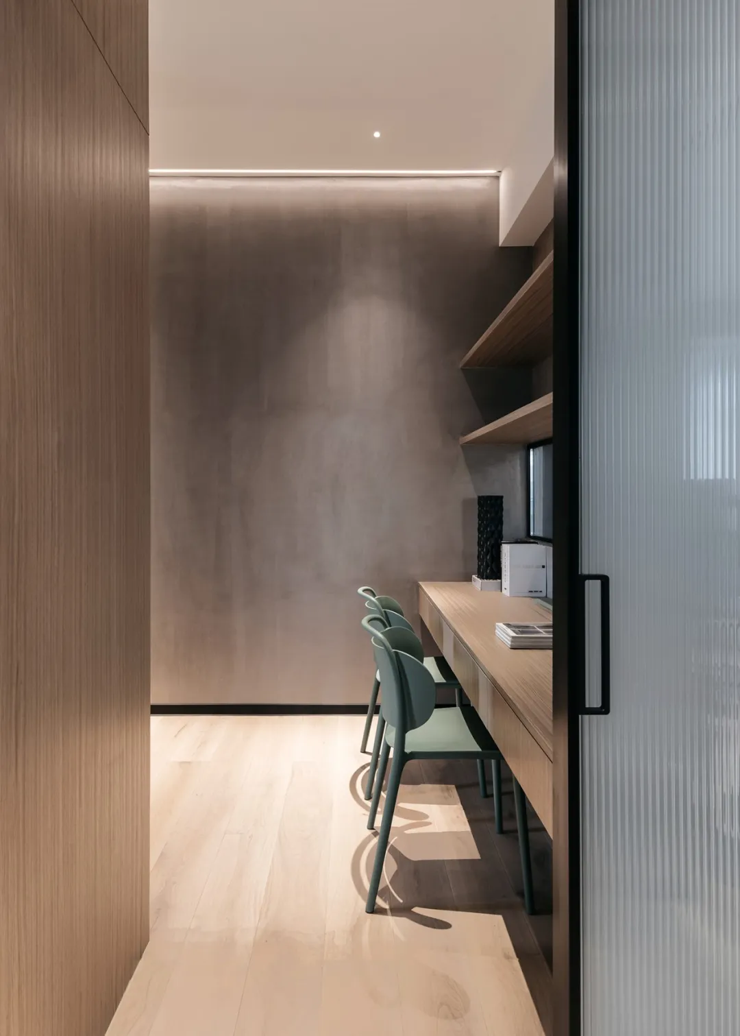 98m2原木混搭风,这个酷Gril的小两房,好想住进去!